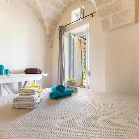 Santa Lucia By Perle Di Puglia *
