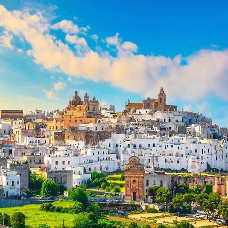 Santa Lucia Вилла Остуни